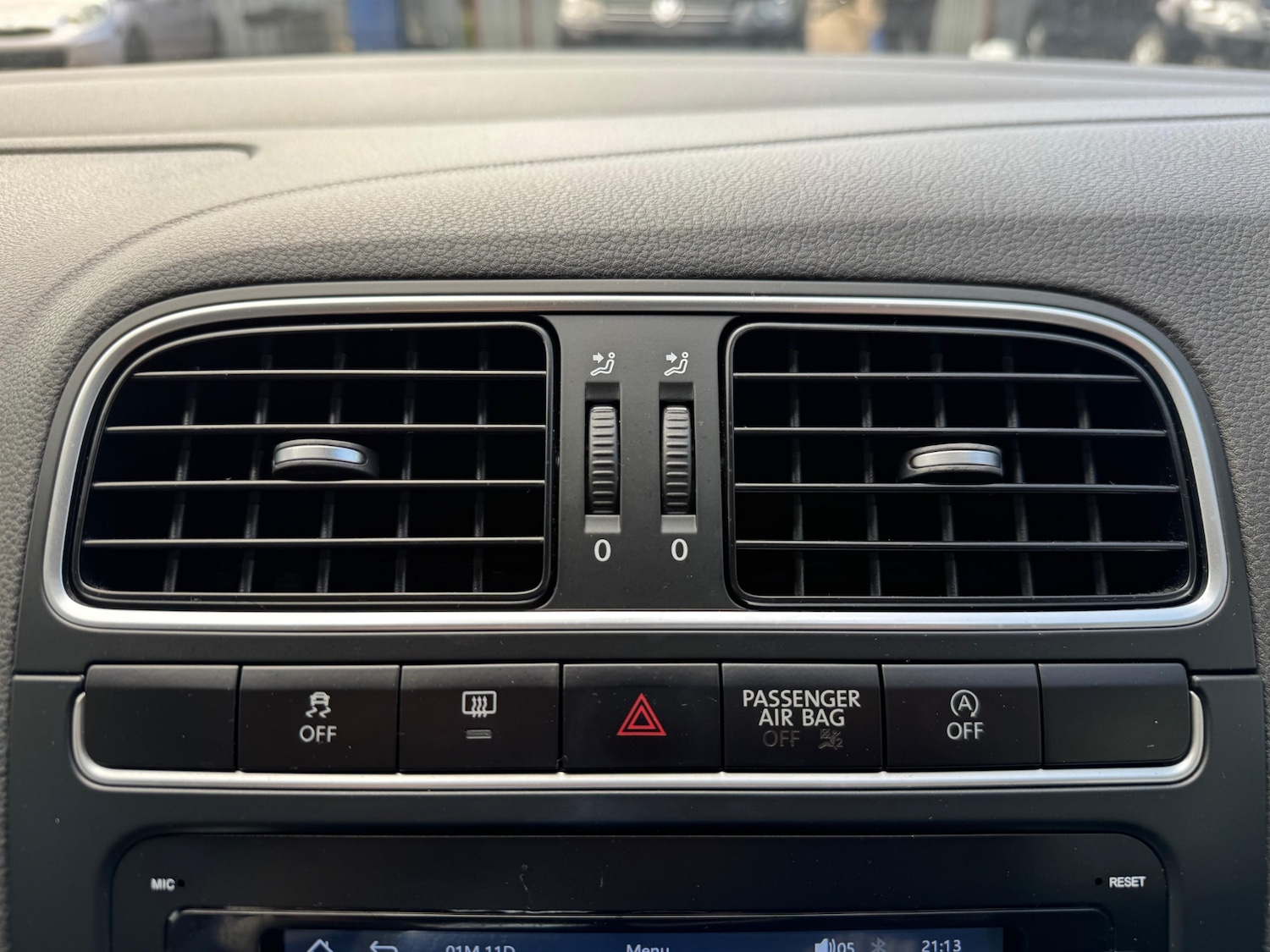 Used Volkswagen Polo 2012 for sale - 76159446: Photo 20