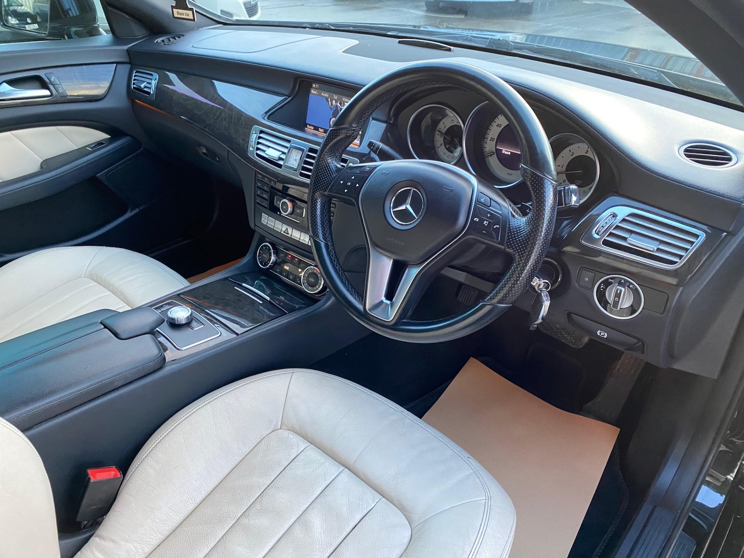 Used Mercedes-Benz CLS 2011 for sale - 76557155: Photo 12