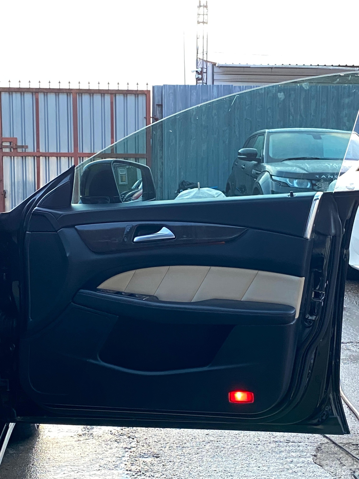 Used Mercedes-Benz CLS 2011 for sale - 76557155: Photo 24