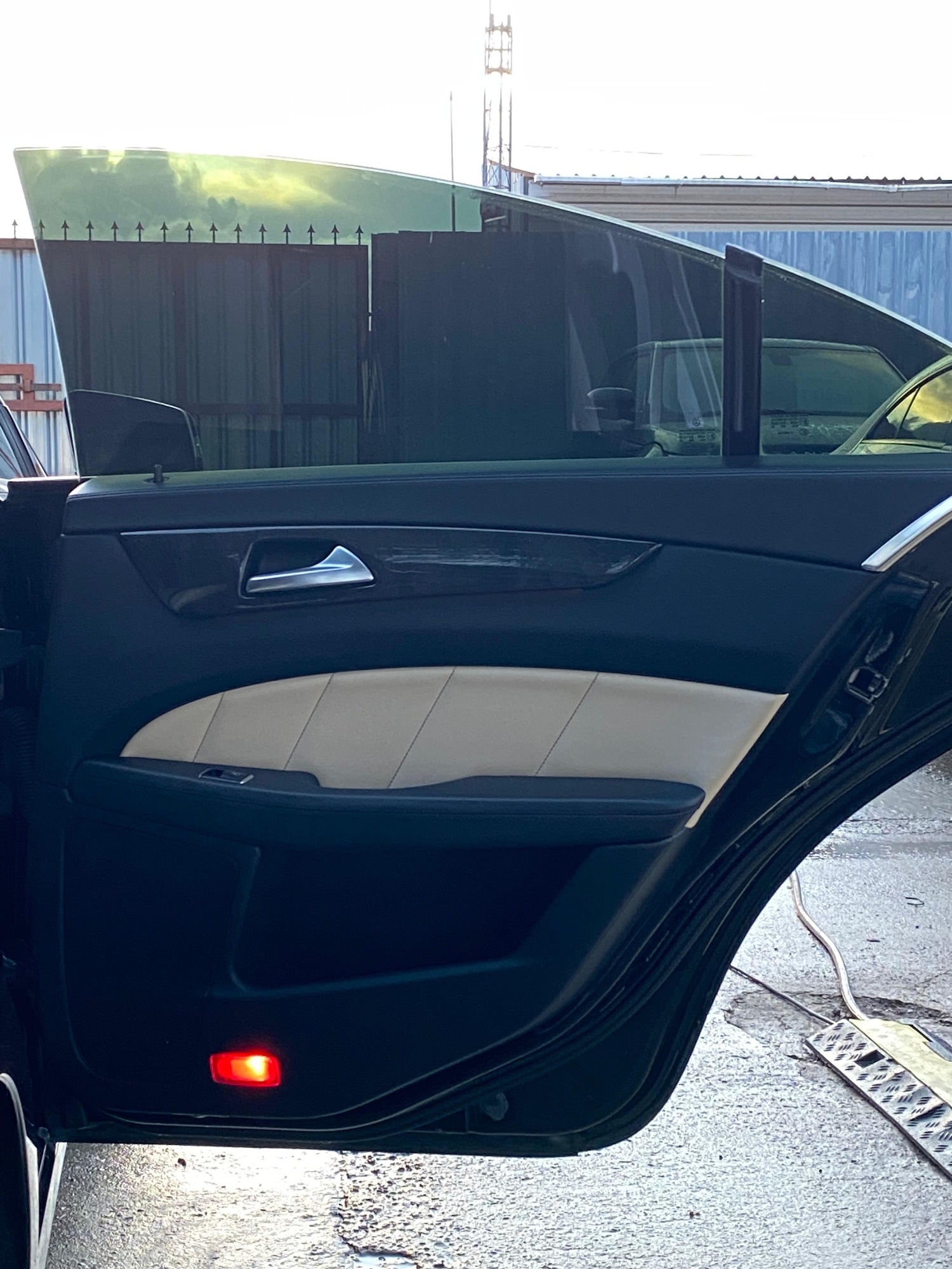 Used Mercedes-Benz CLS 2011 for sale - 76557155: Photo 25