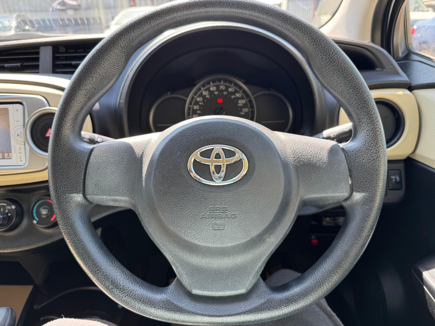 Used Toyota Vitz 2025 for sale - 77293004: Photo 18