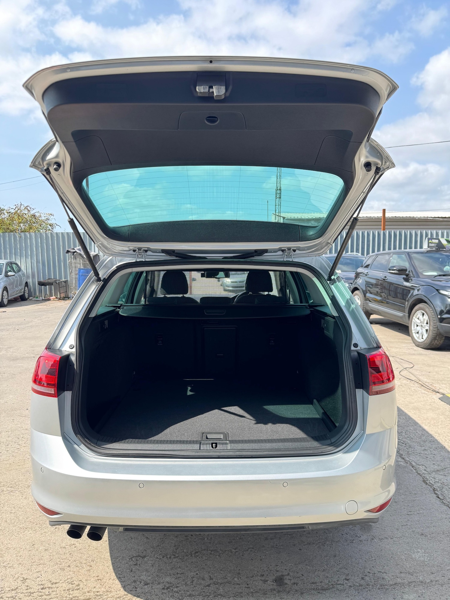 Used Volkswagen Golf 2014 for sale - 76400126: Photo 11