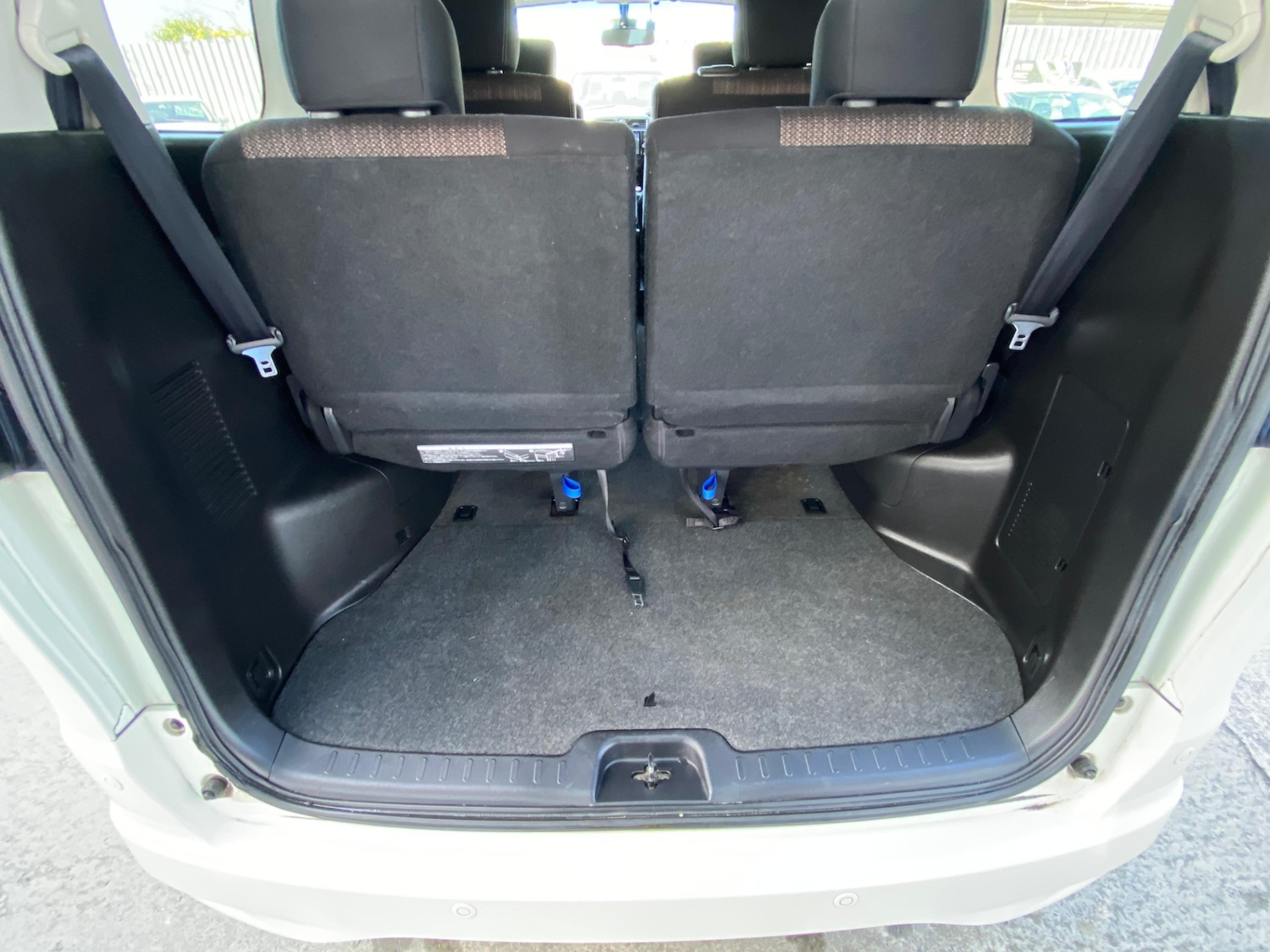 Used Nissan Serena 2015 for sale - 78145607: Photo 11