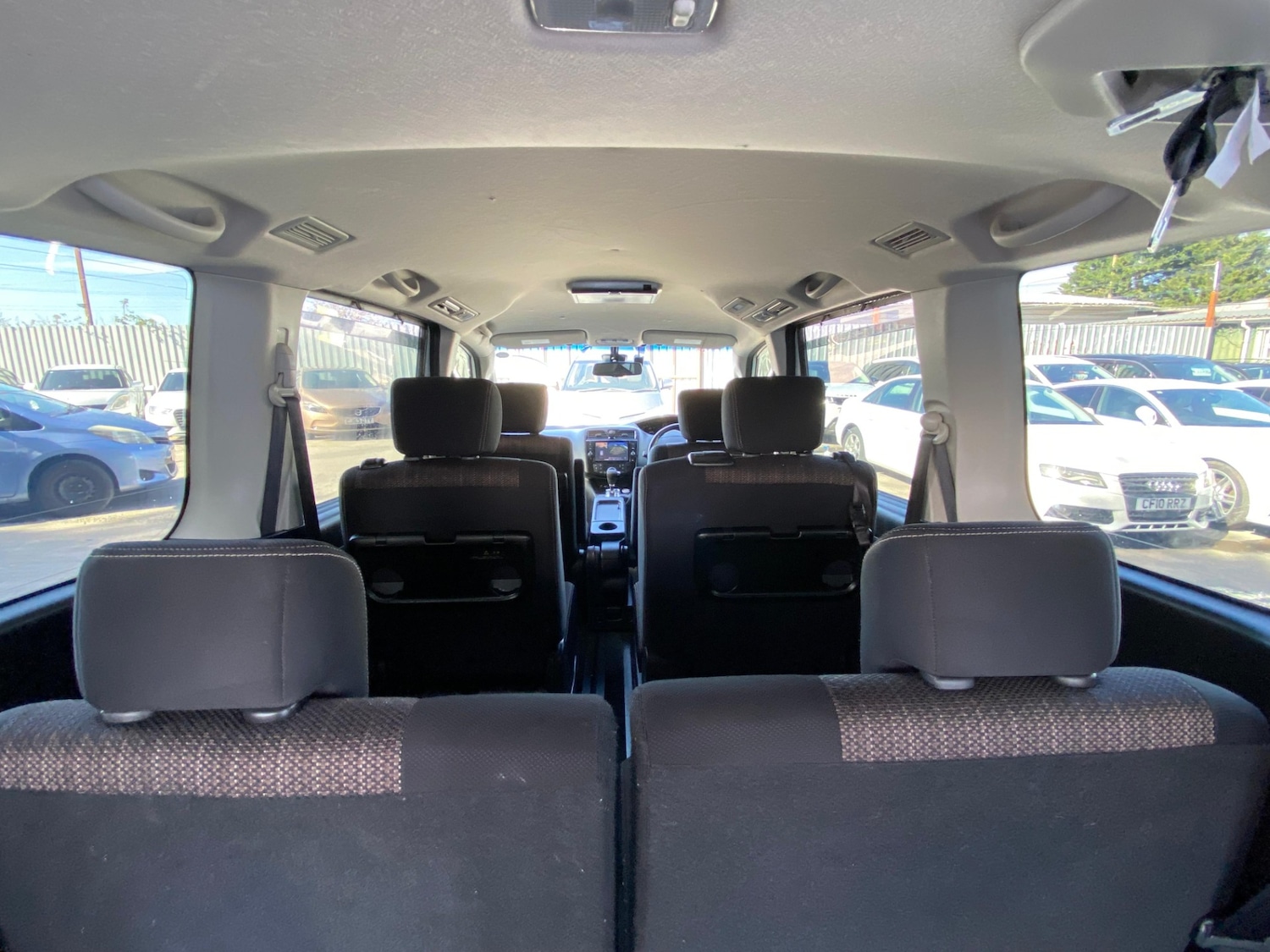 Used Nissan Serena 2015 for sale - 78145607: Photo 12