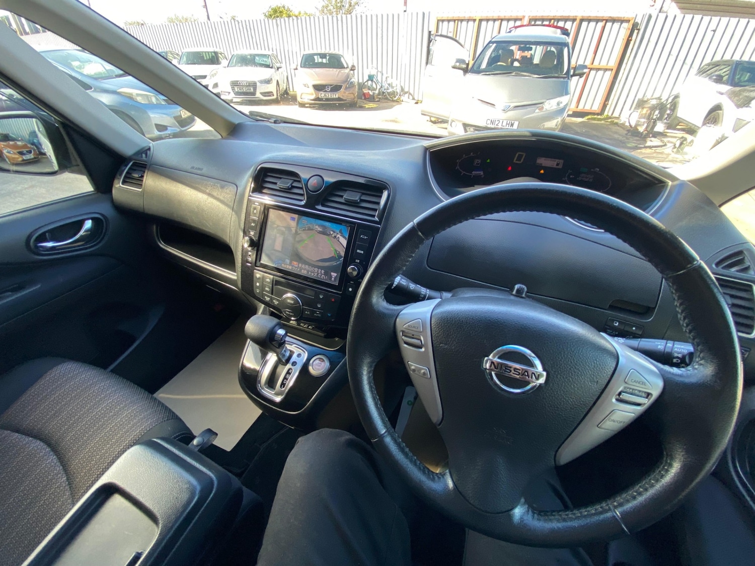 Used Nissan Serena 2015 for sale - 78145607: Photo 18