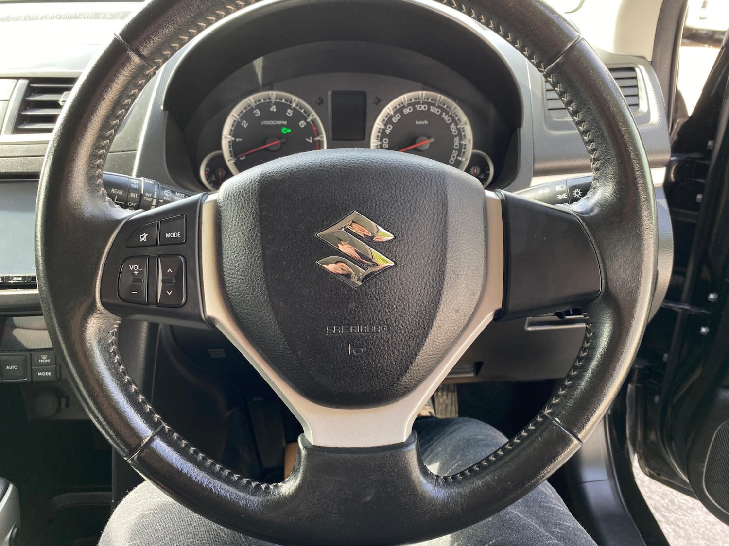 Used Suzuki Swift 2012 for sale - 78087966: Photo 18