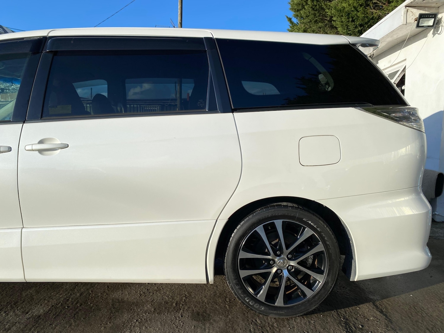 Used Toyota Estima 2013 for sale - 77235996: Photo 8