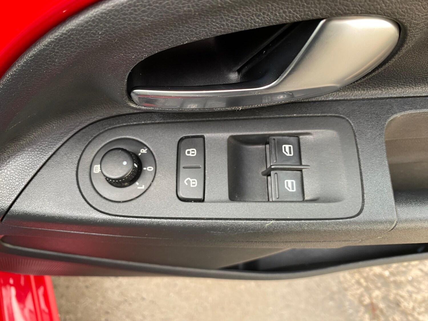 Used Volkswagen up! 2015 for sale - 77728895: Photo 23