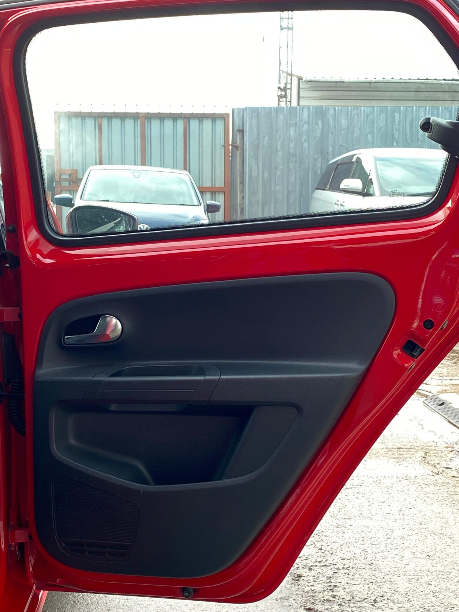 Used Volkswagen up! 2015 for sale - 77728895: Photo 25