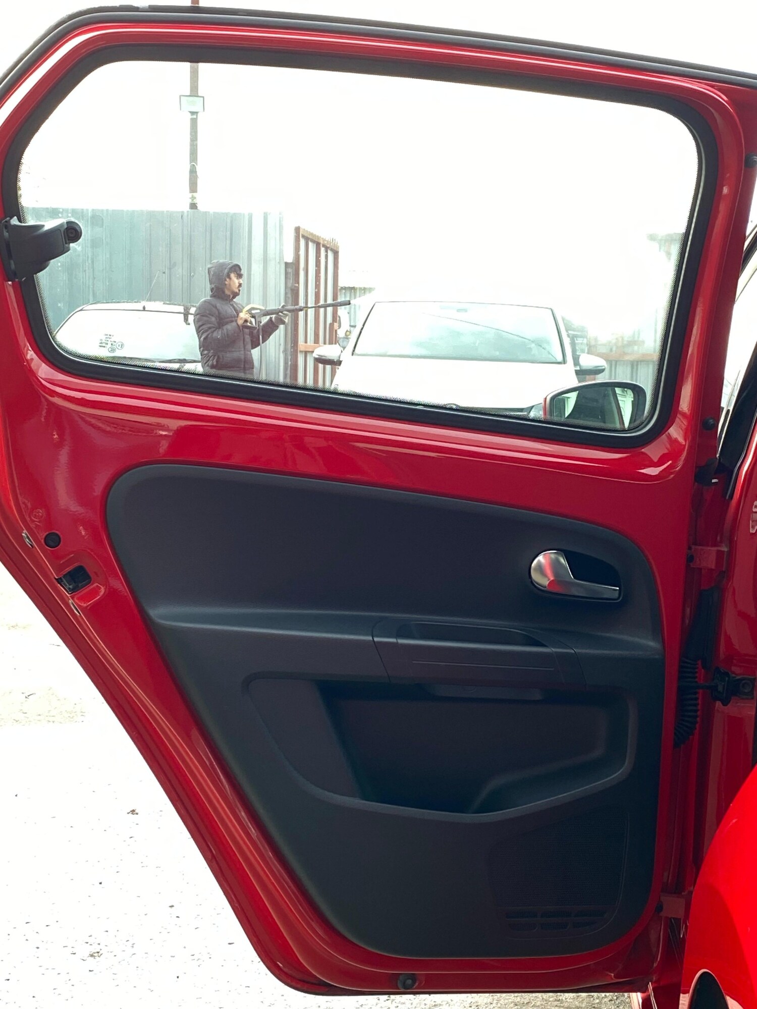 Used Volkswagen up! 2015 for sale - 77728895: Photo 26