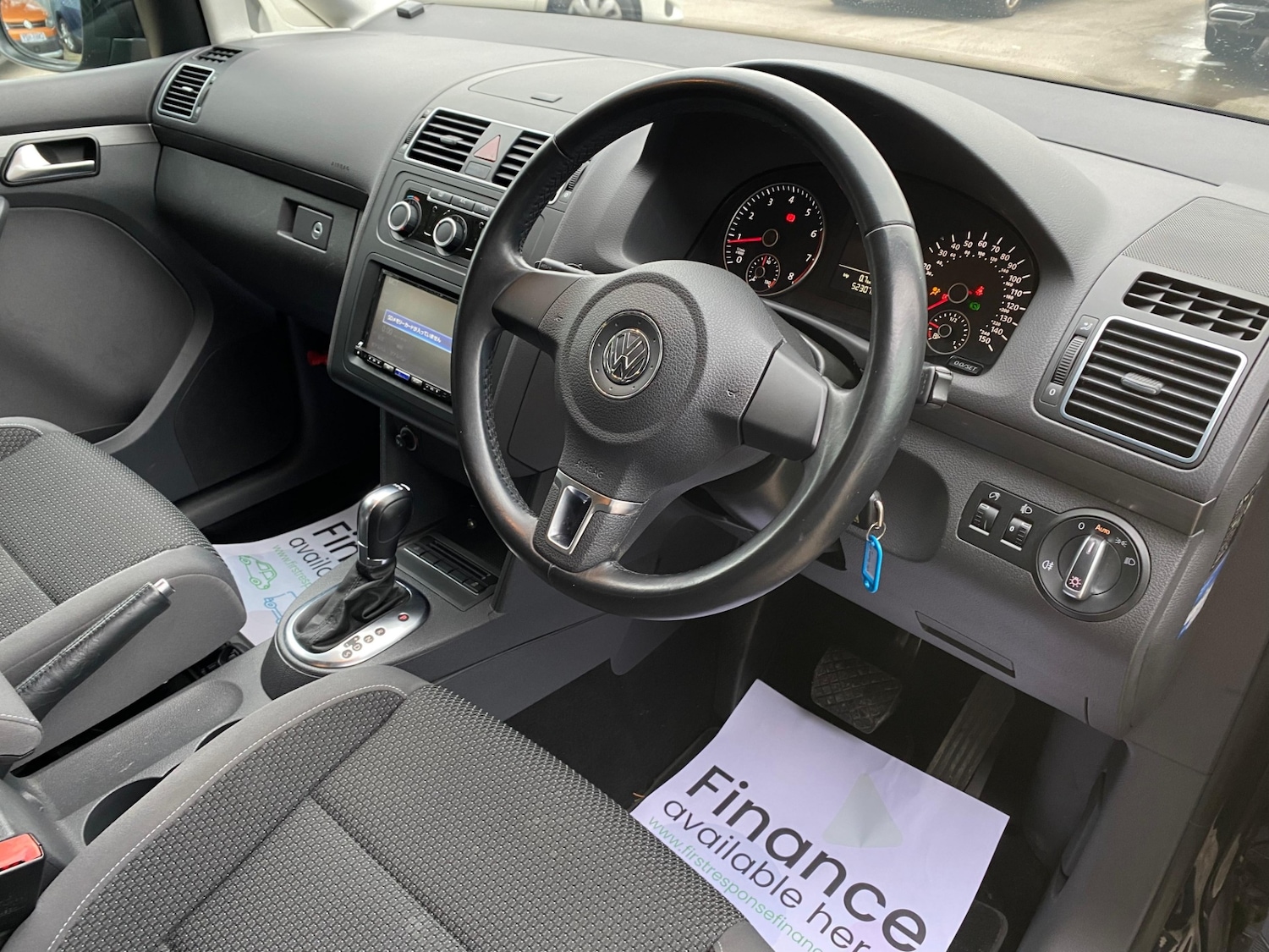 Used Volkswagen Touran 2014 for sale - 77884285: Photo 14