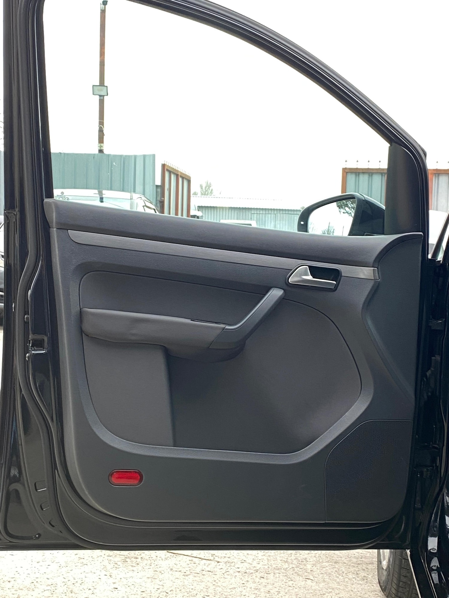 Used Volkswagen Touran 2014 for sale - 77884285: Photo 31