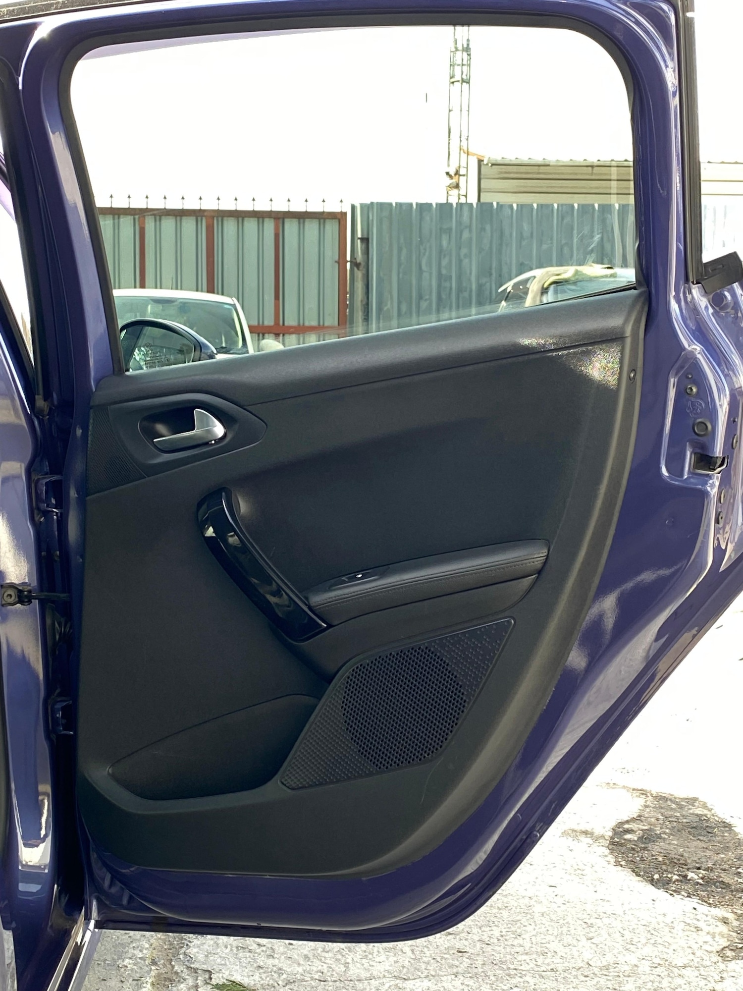 Used Peugeot 208 2015 for sale - 78035643: Photo 28