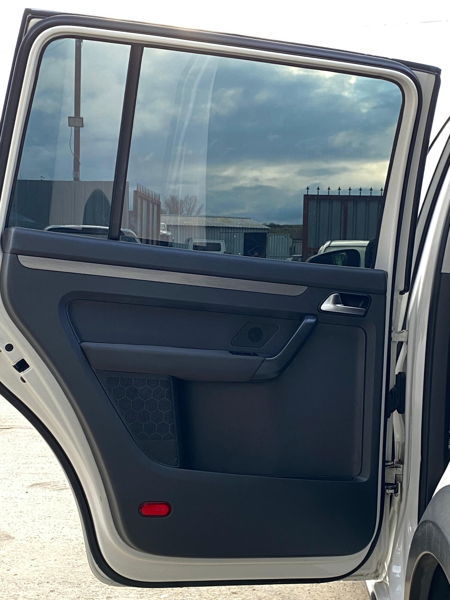 Used Volkswagen Touran 2013 for sale - 77841689: Photo 31