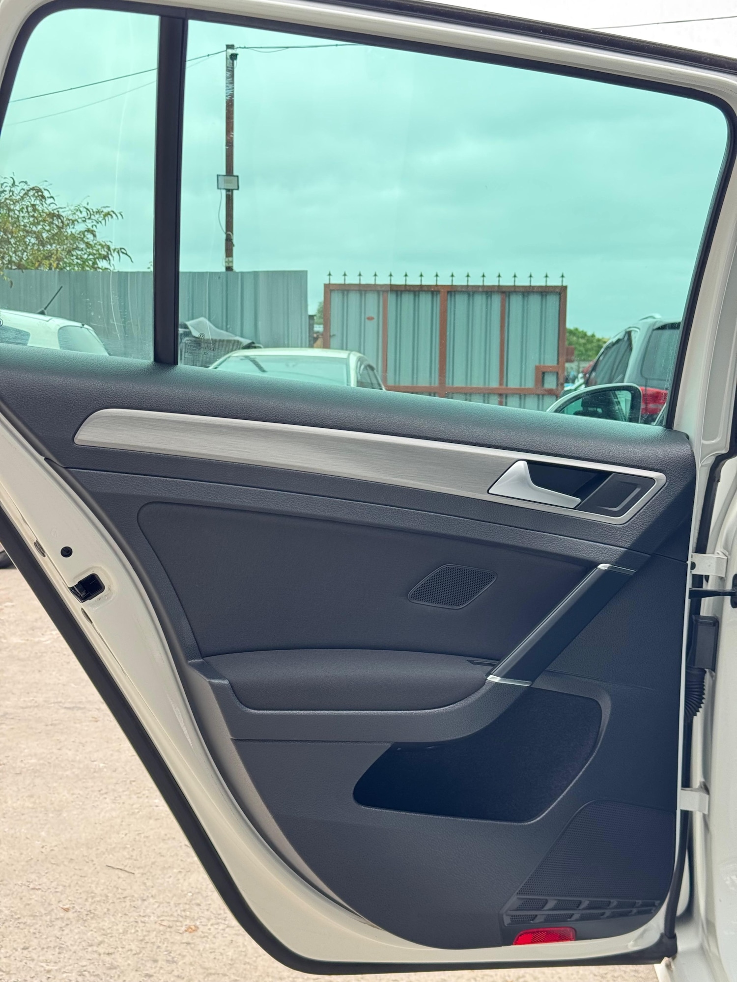 Used Volkswagen Golf 2014 for sale - 77893575: Photo 27