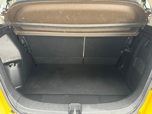 Used Honda Fit 2010 for sale - 76206461: Photo 12