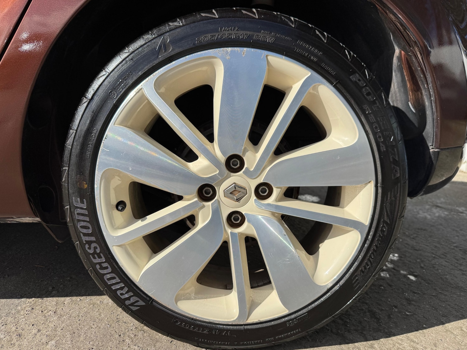 Used Renault Clio 2014 for sale - 76887883: Photo 31