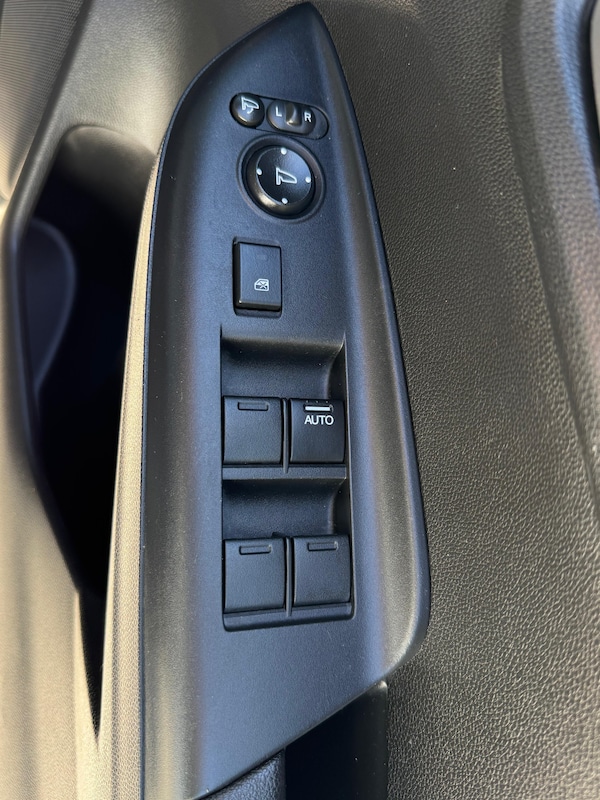 Used Honda Fit 2014 for sale - 76218532: Photo 24