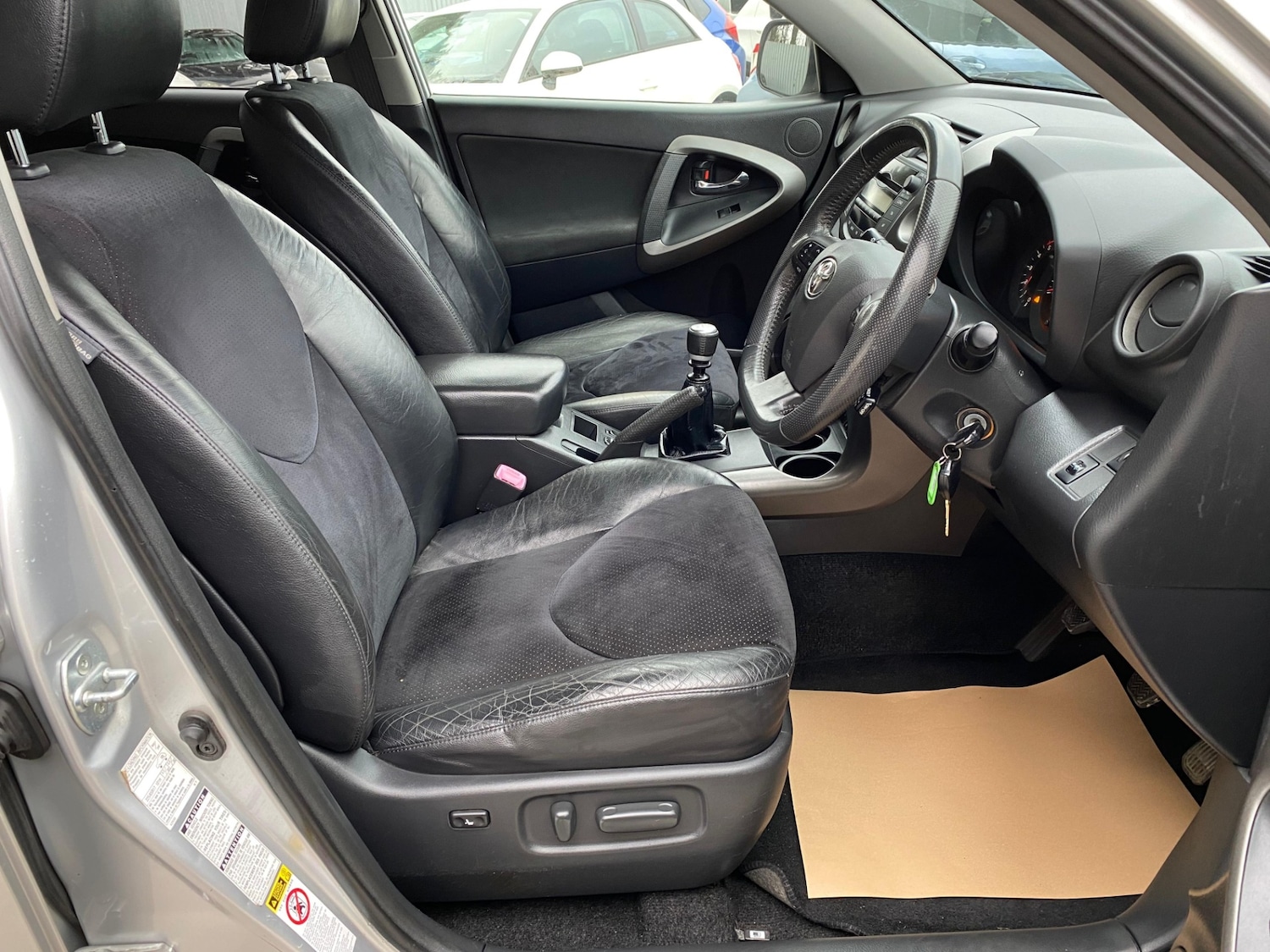 Used Toyota RAV4 2011 for sale - 77064071: Photo 13