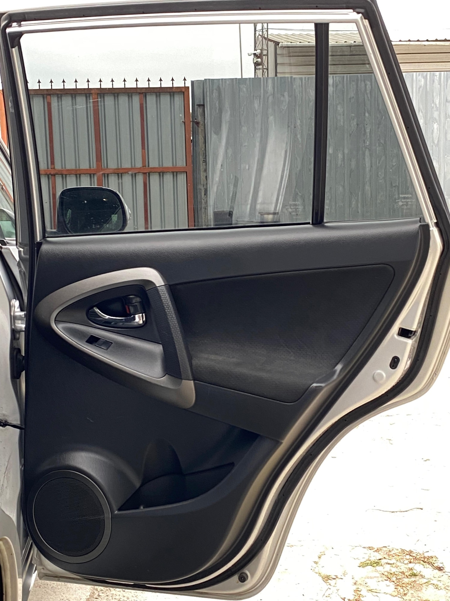 Used Toyota RAV4 2011 for sale - 77064071: Photo 27