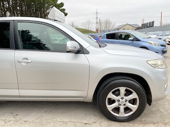 Used Toyota RAV4 2011 for sale - 77064071: Photo