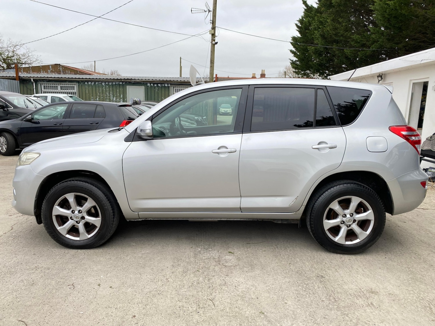 Used Toyota RAV4 2011 for sale - 77064071: Photo 6