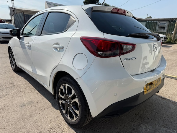 Used Mazda Demio 2015 for sale - 76181193: Photo 39