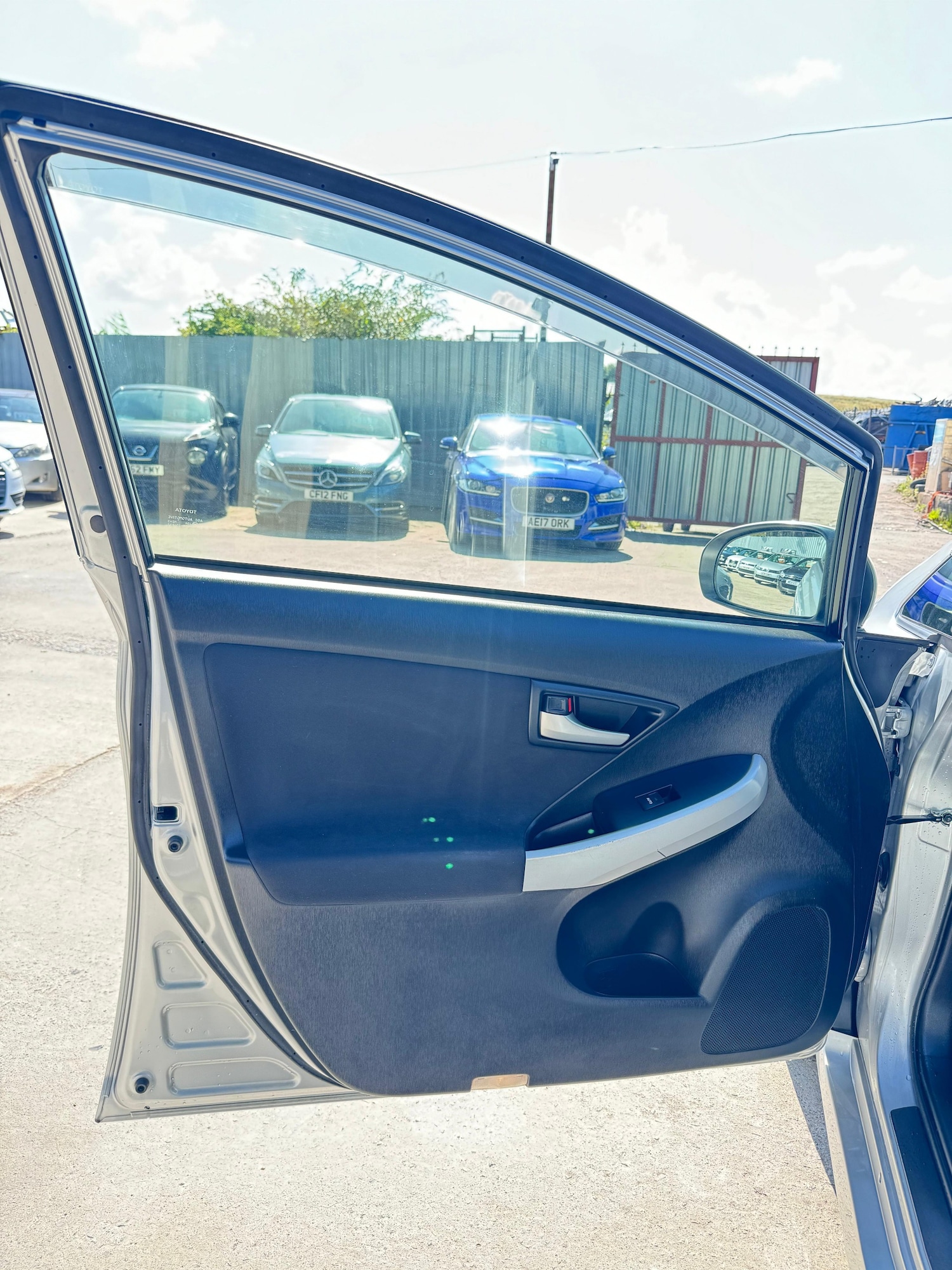 Used Toyota Prius 2024 for sale - 76194778: Photo 28