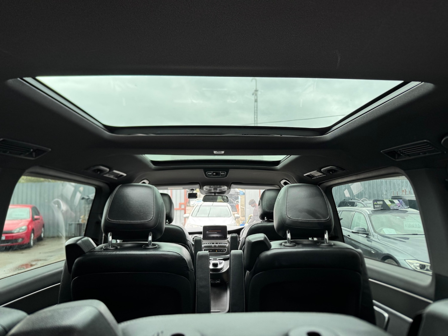 Used Mercedes-Benz V-Class 2025 for sale - 77401264: Photo 14