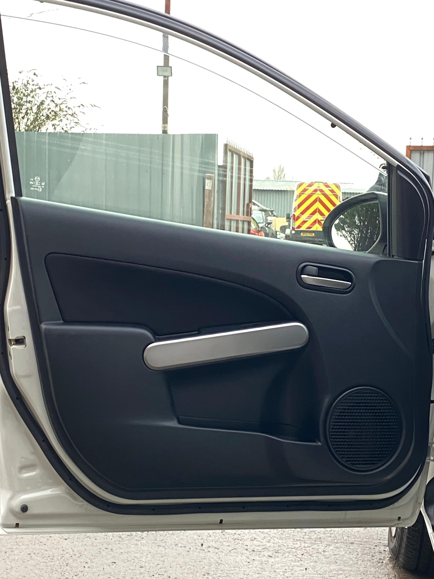 Used Mazda Demio 2026 for sale - 77251002: Photo 27