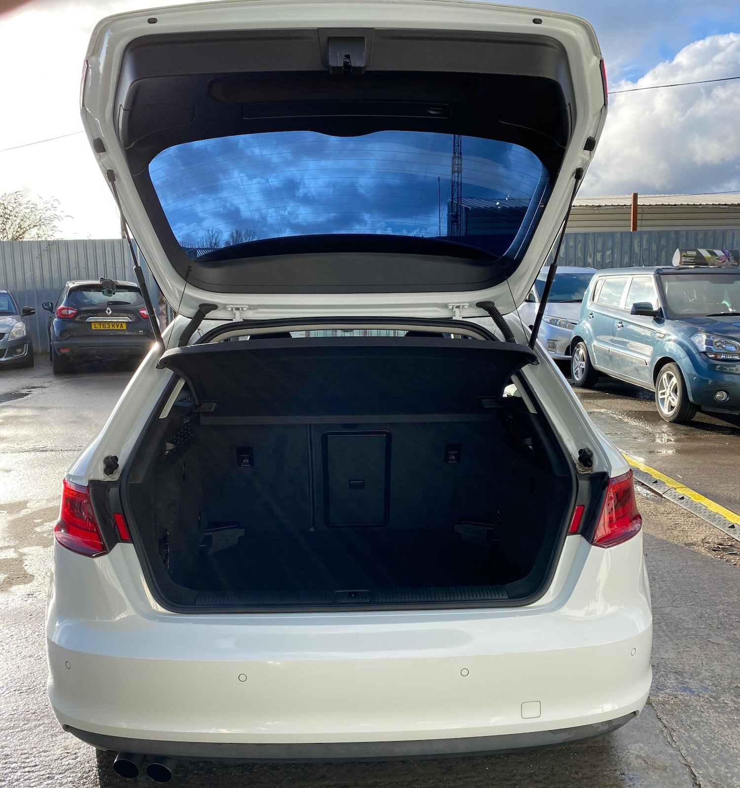 Used Audi A3 2015 for sale - 77393619: Photo 10