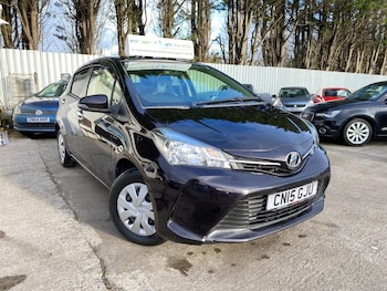 Used Toyota Vitz 2015 for sale - 76410751: Photo