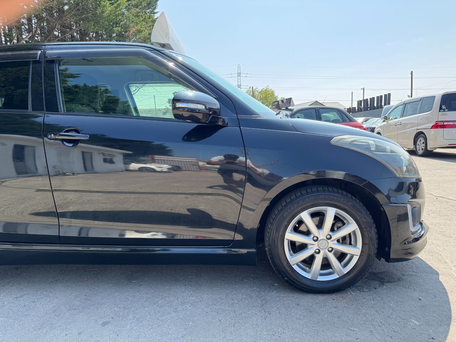 Used Suzuki Swift 2014 for sale - 76064963: Photo 5