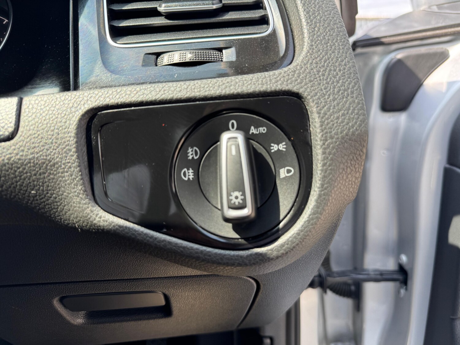 Used Volkswagen Golf 2014 for sale - 77809664: Photo 23