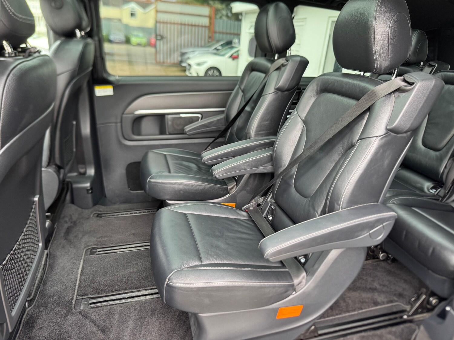 Used Mercedes-Benz V-Class 2017 for sale - 76319677: Photo 37