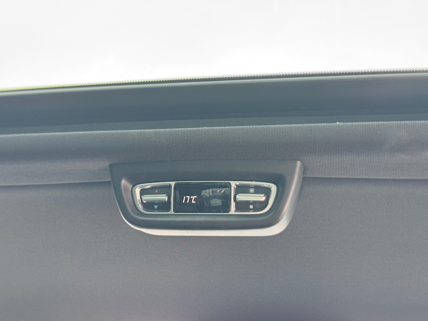 Used Mercedes-Benz V-Class 2017 for sale - 76319677: Photo 39