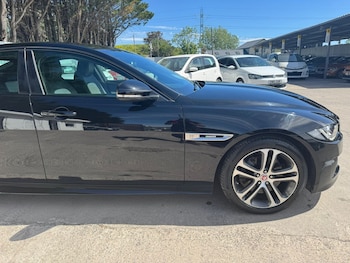 Used Jaguar XE 2017 for sale - 78757611: Photo