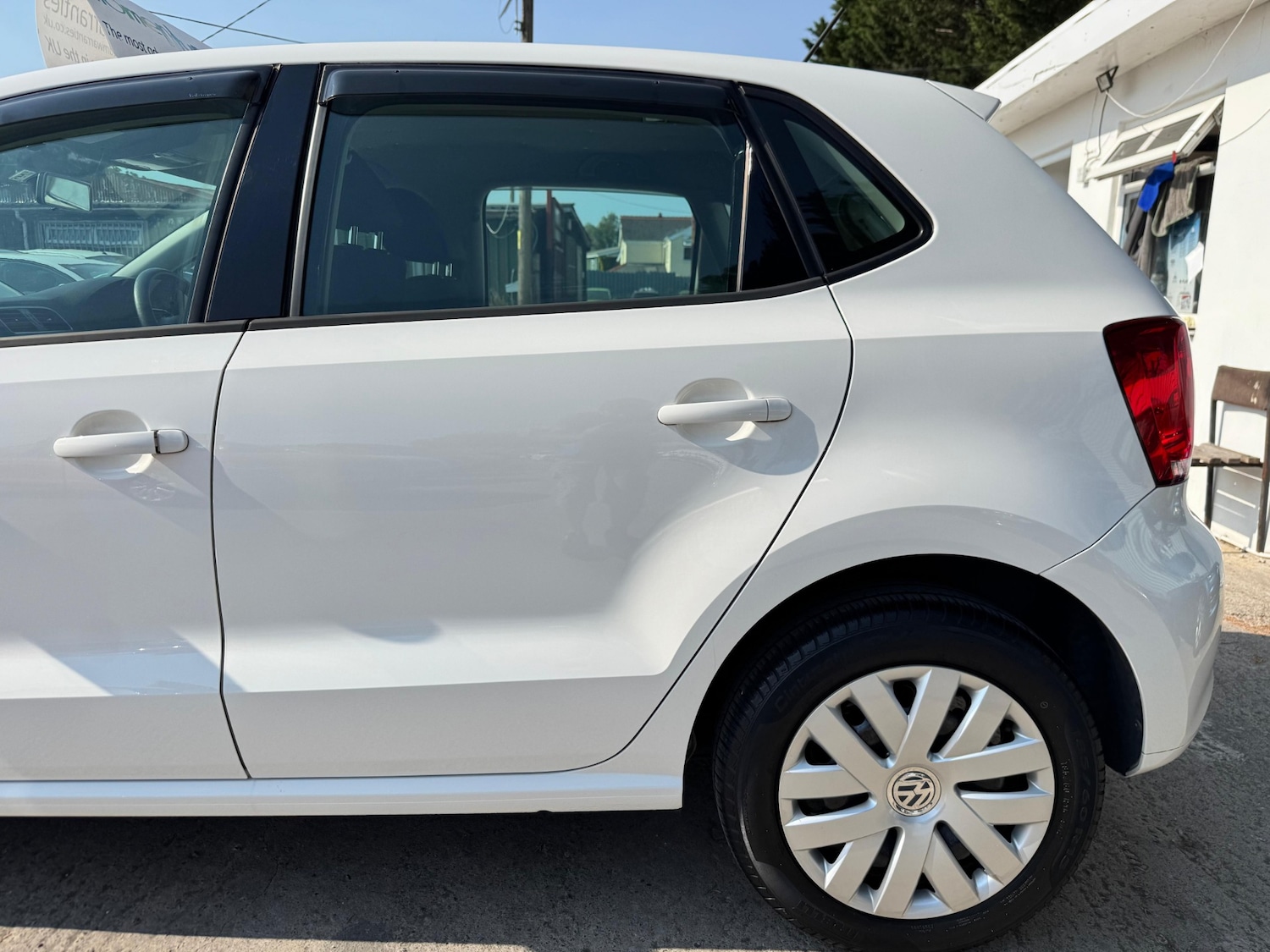 Used Volkswagen Polo 2010 for sale - 76389550: Photo 2