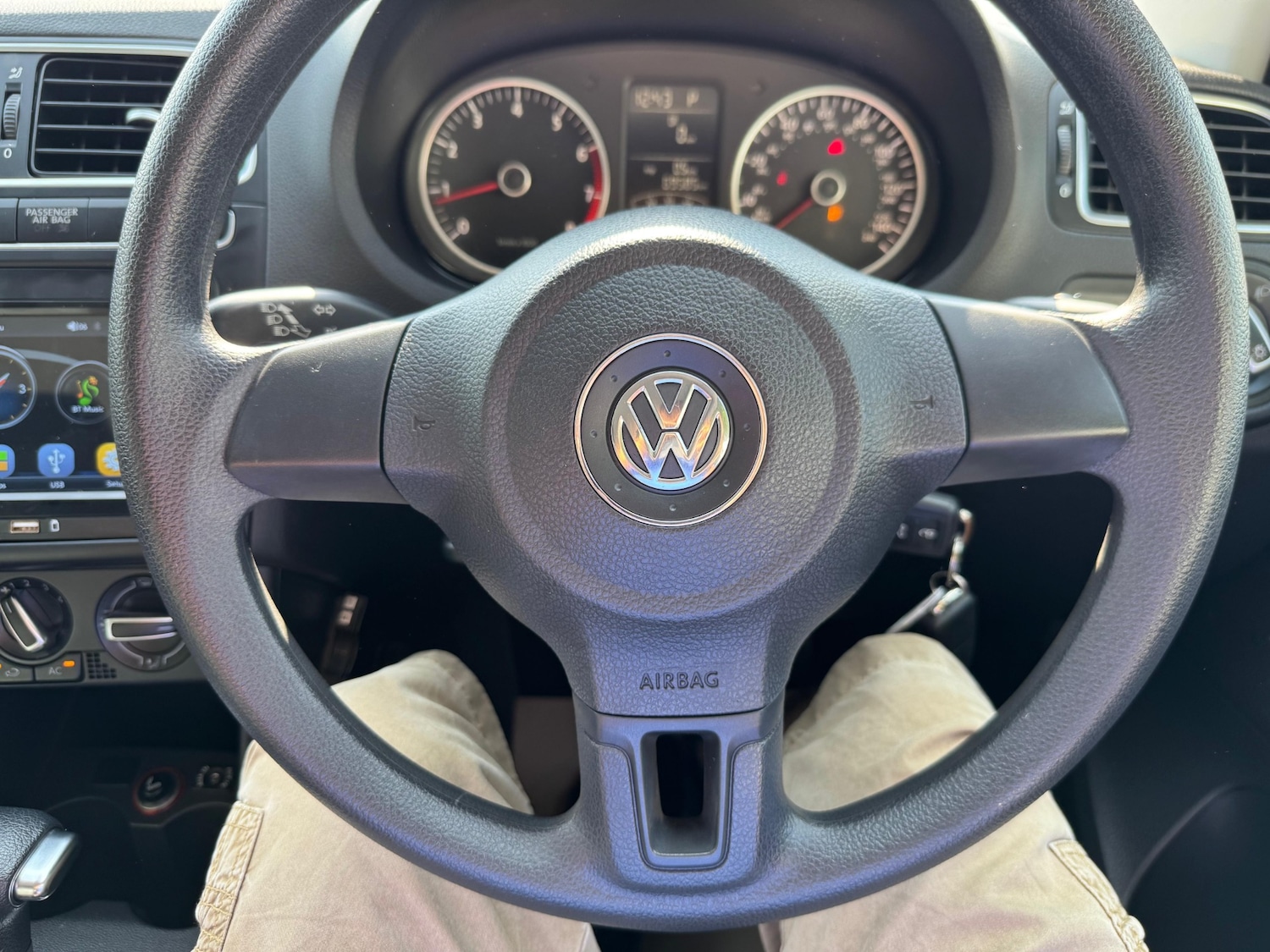 Used Volkswagen Polo 2010 for sale - 76389550: Photo 7