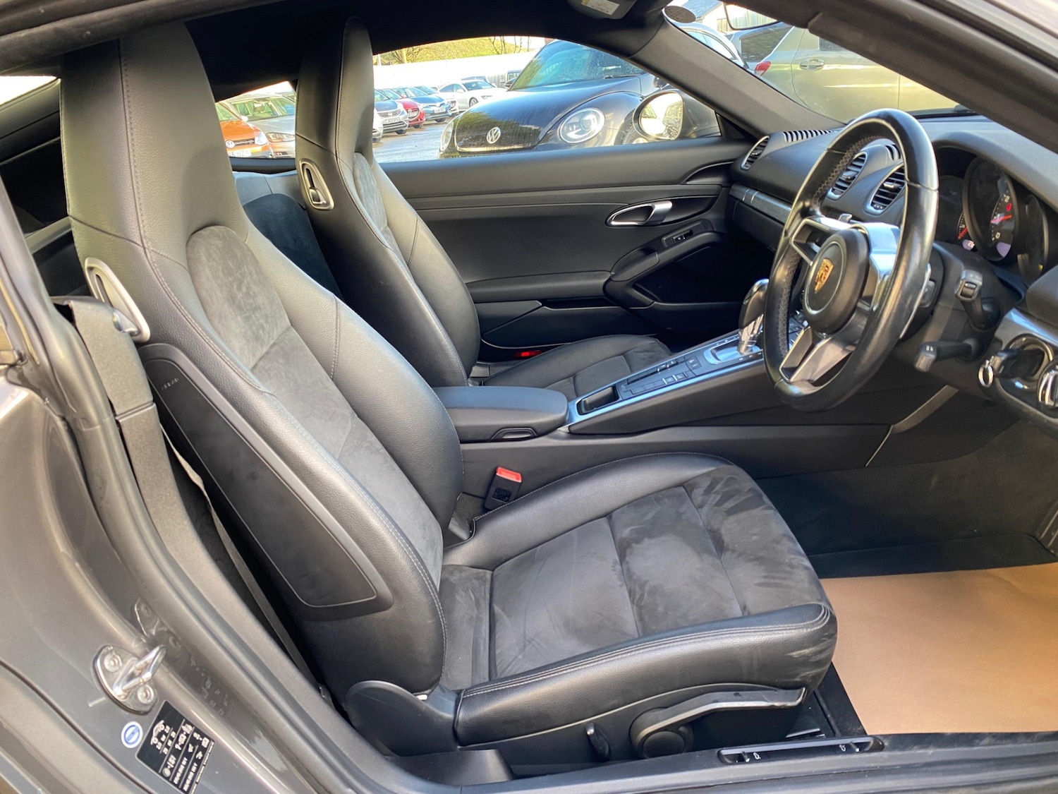 Used Porsche Cayman 2018 for sale - 78186524: Photo 15