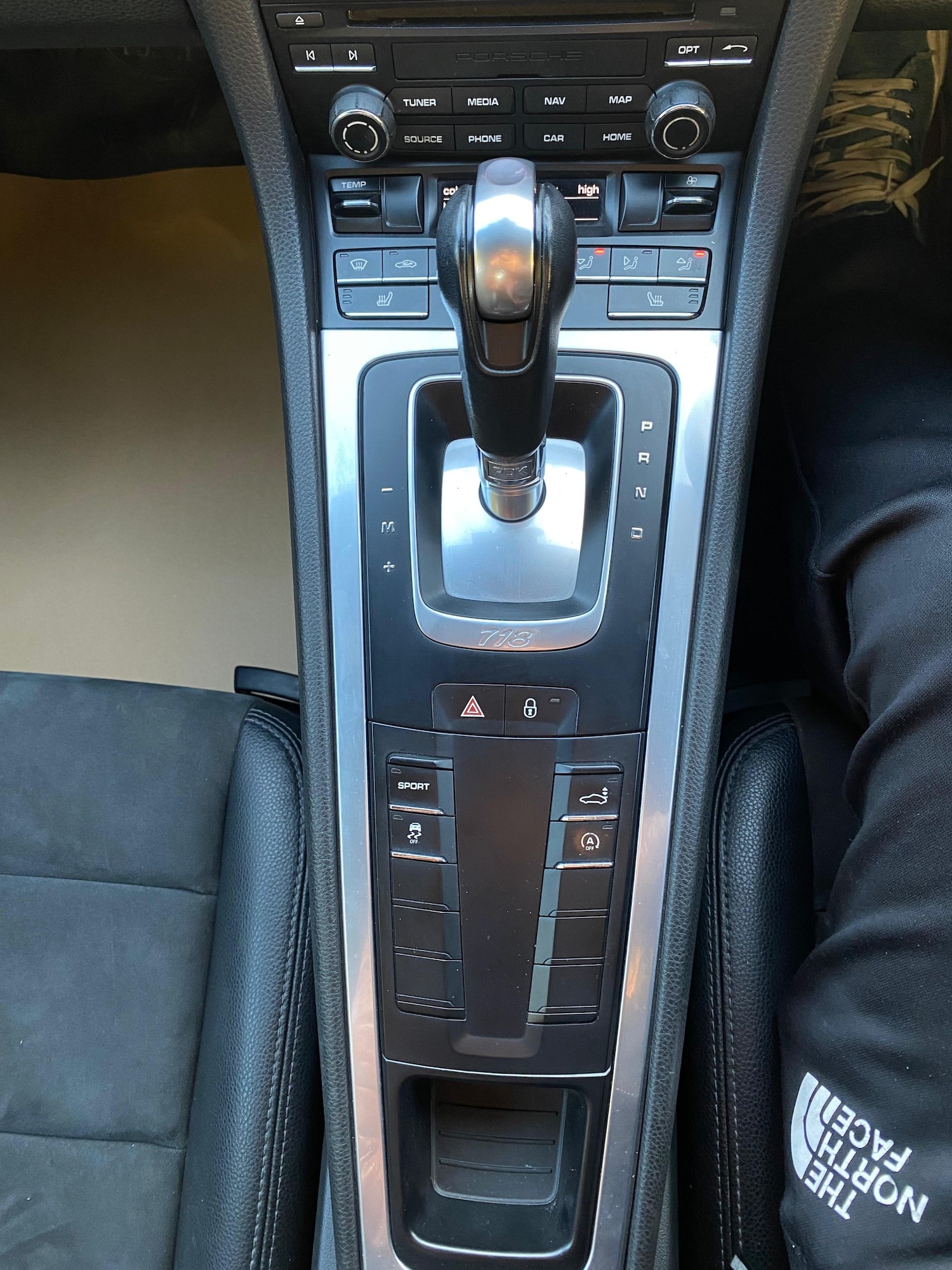 Used Porsche Cayman 2018 for sale - 78186524: Photo 21