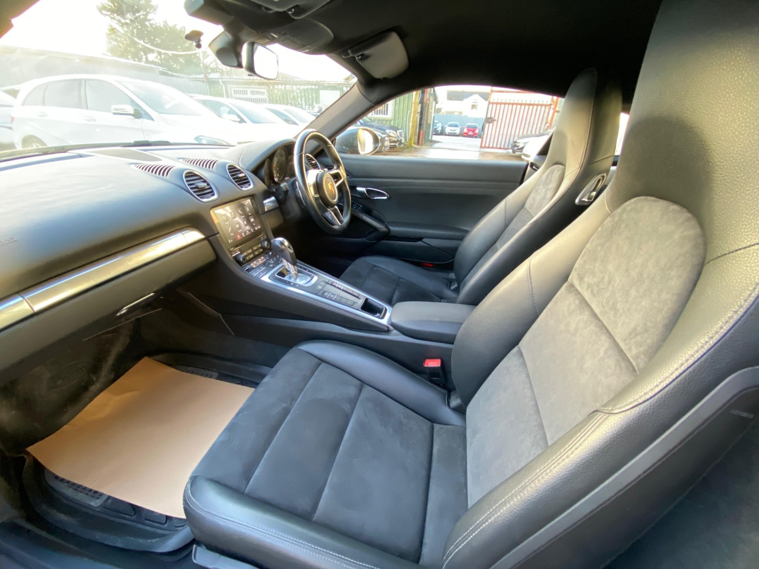 Used Porsche Cayman 2018 for sale - 78186524: Photo 28