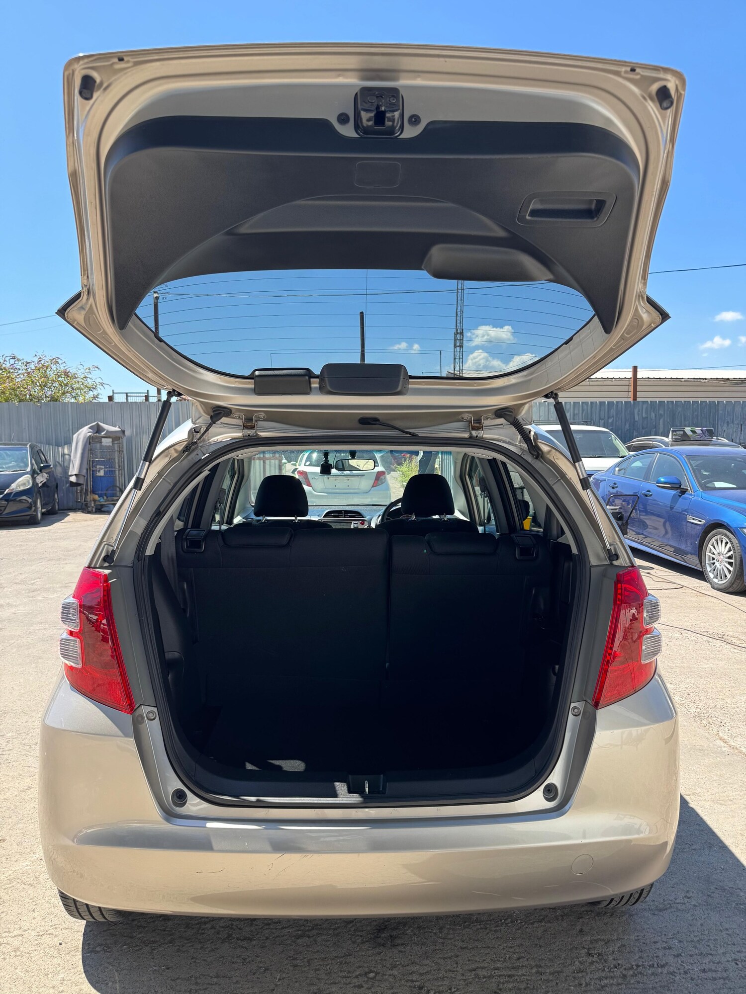 Used Honda Fit 2010 for sale - 77729746: Photo 10