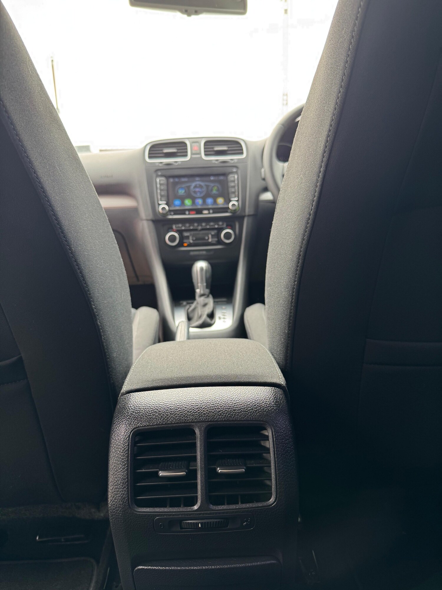 Used Volkswagen Golf 2012 for sale - 76474398: Photo 31