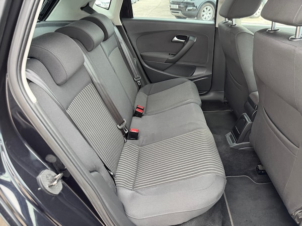 Used Volkswagen Polo 2010 for sale - 76206618: Photo 15