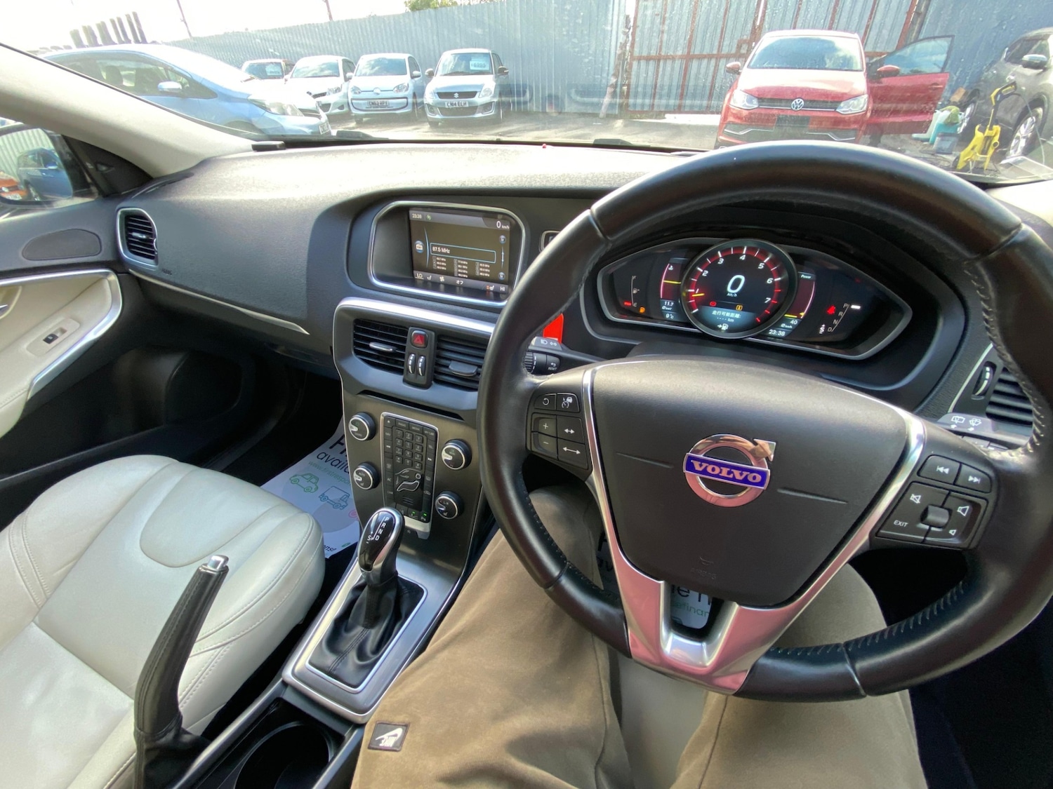 Used Volvo V40 2013 for sale - 77893554: Photo 17