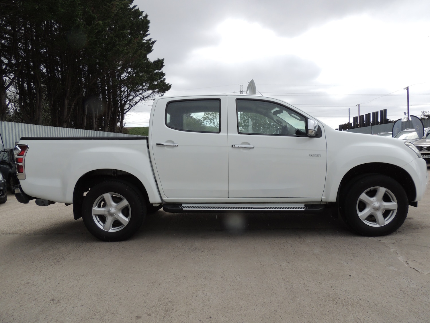 Used Isuzu D-Max 2014 for sale - 76928153: Photo 4