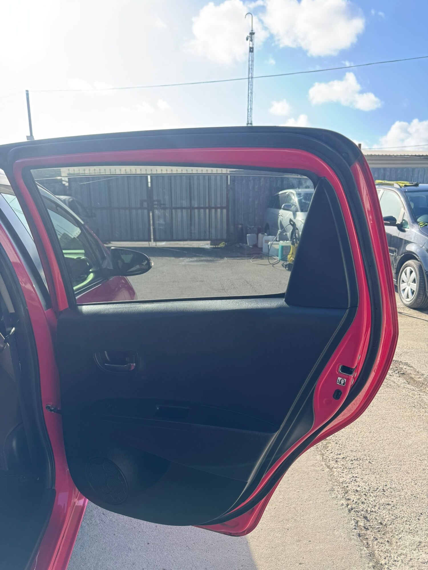 Used Toyota Vitz 2013 for sale - 77833630: Photo 24