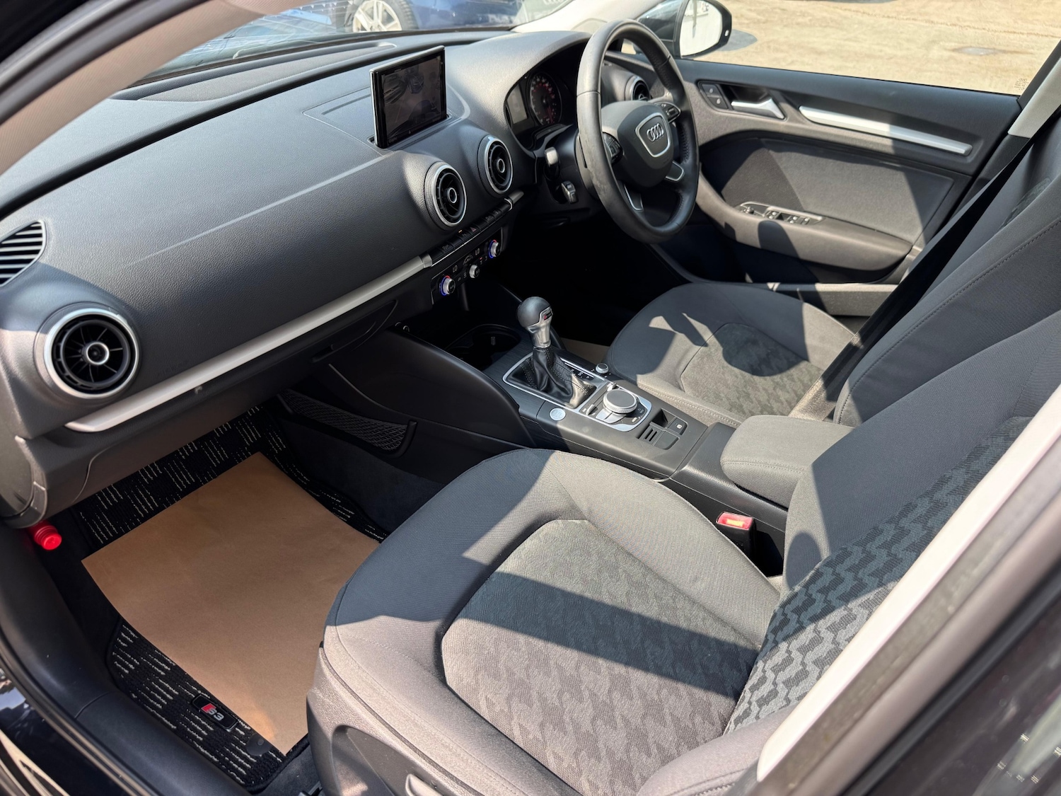 Used Audi A3 2014 for sale - 76635463: Photo 31