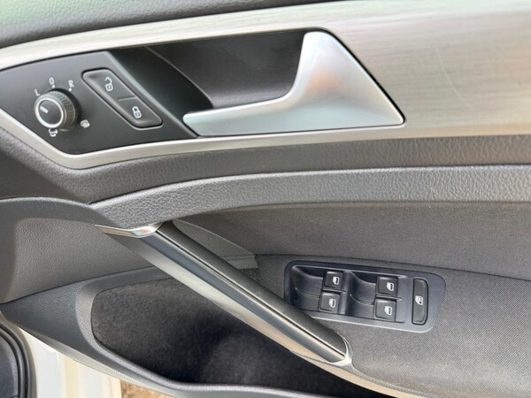 Used Volkswagen Golf 2025 for sale - 76309541: Photo 24